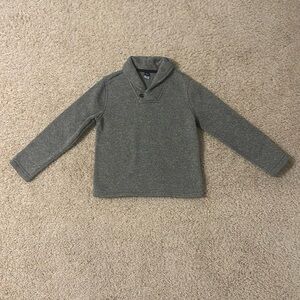 Boys, Old Navy sweater size small. Or 6-7